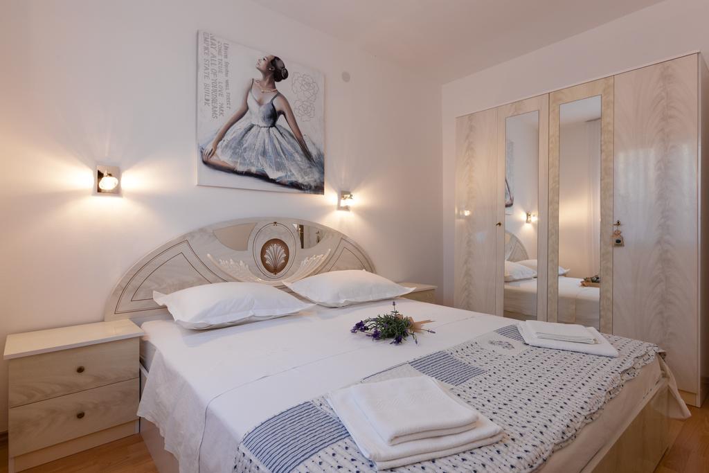 Villa Sarah Супетар Екстериор снимка